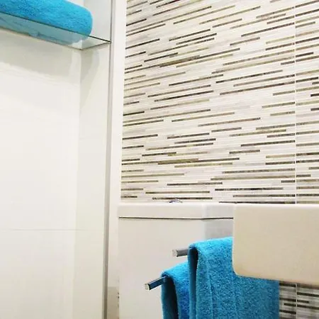 Inmalaga Constitucion דירה מאלגה